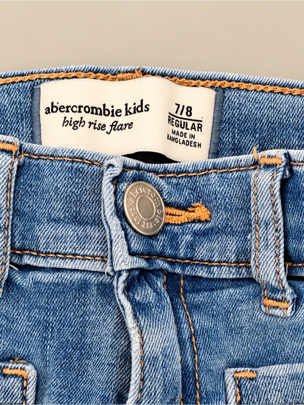 Abercrombie Kids Girls 7/8 Long High Rise Flare Jeans Light Wash - Picture 3 of 3